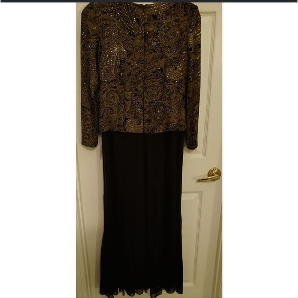 Women's Maxi Gown by Alex Evenings Size 6P EUC - Picture 7 of 10